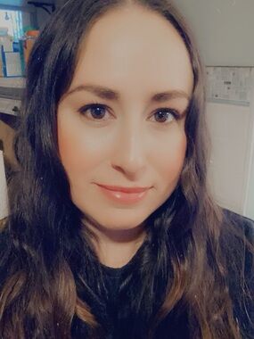 Meet your Posher, Joanie
